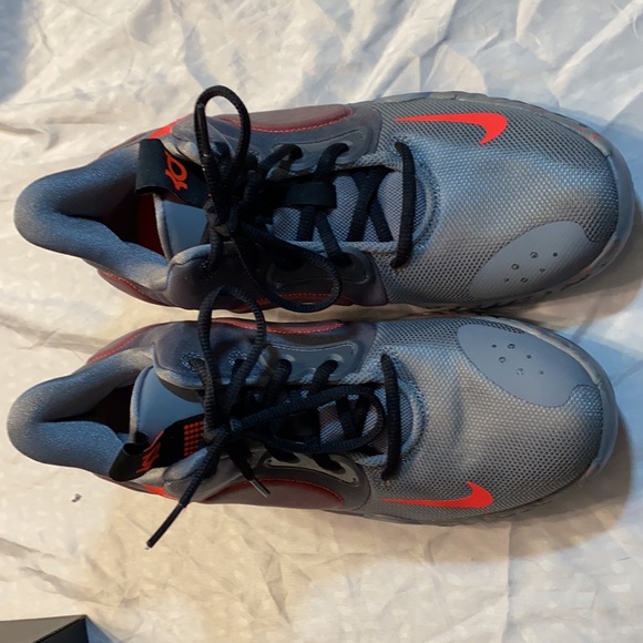 KD basketball ball shoes! Size 7 - Picture 3 of 4